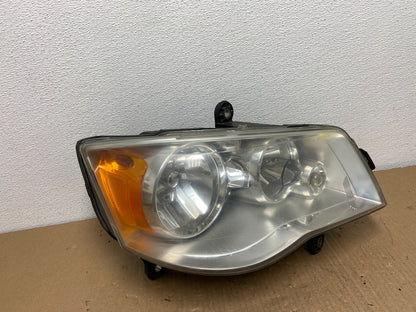 2011 to 2016 Chrysler Town and Country Right Passenger Headlight AB6572 DW0