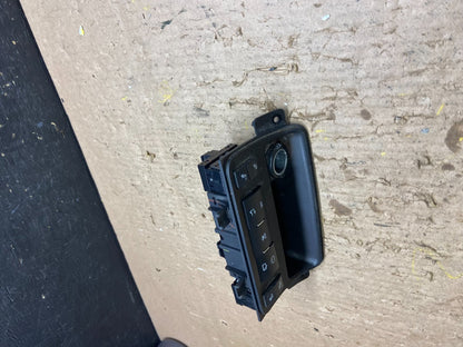 2008-2012 Buick Enclave Center Console Switch Panel Bezel Power Outlet T8307 DG2