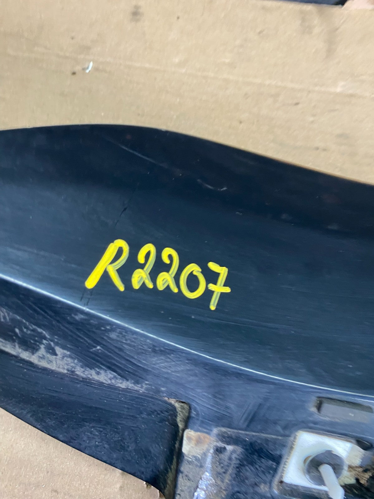 2009 to 2011 Honda Fit Rear Trunk Spoiler Gate Oem R2207 DG14
