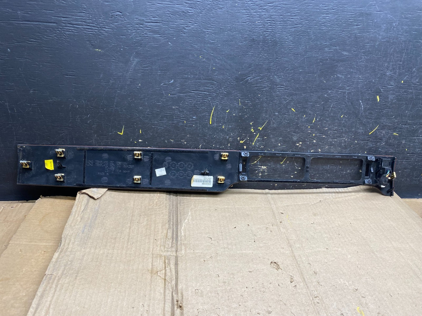 2007-2014 GMC Yukon Center Trim Plate Air Vent Maple Wood x5847 DG3