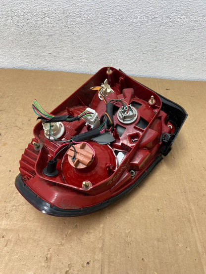 2002 to 2005 Hyundai Sonata Left Driver Lh Side Tail Light AC8654 LK5