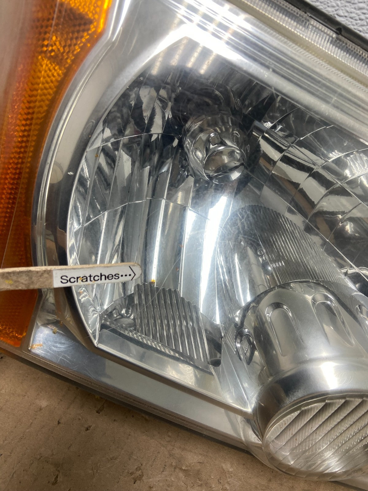 2005-2015 Nissan Xterra Right Passenger RH Headlight OEM AB6504 DW3