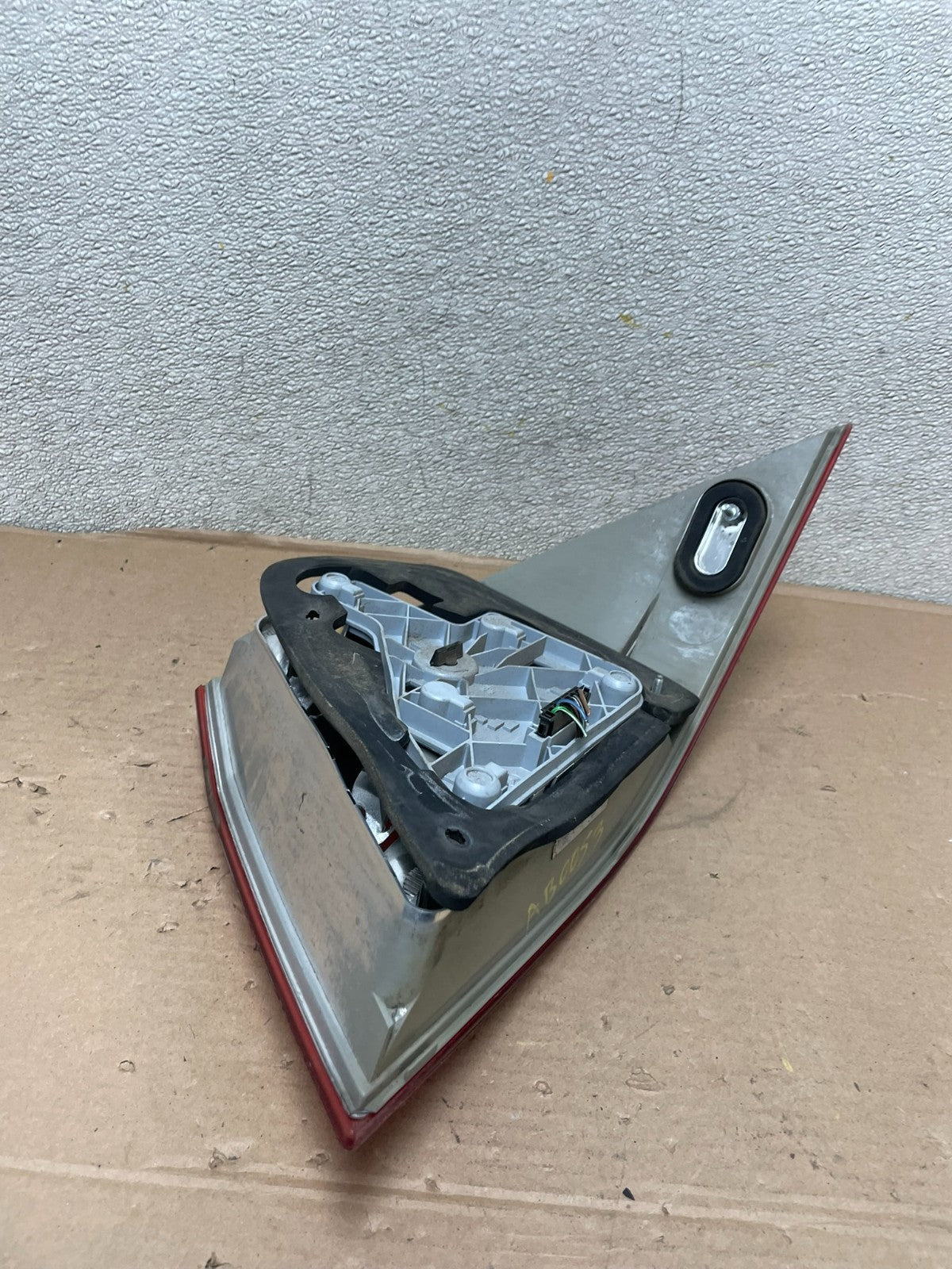 2001-2004 Mercedes-Benz C 230 C240 W203 C-Class Left Driver Tail Light AB0053 LK4