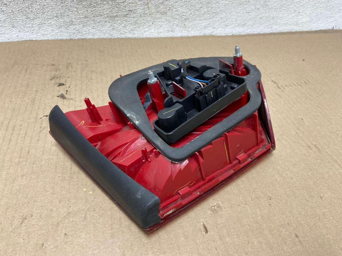 2011-2014 Volkswagen Jetta Right RH Inner Trunk Tail Light AH5695 LK5