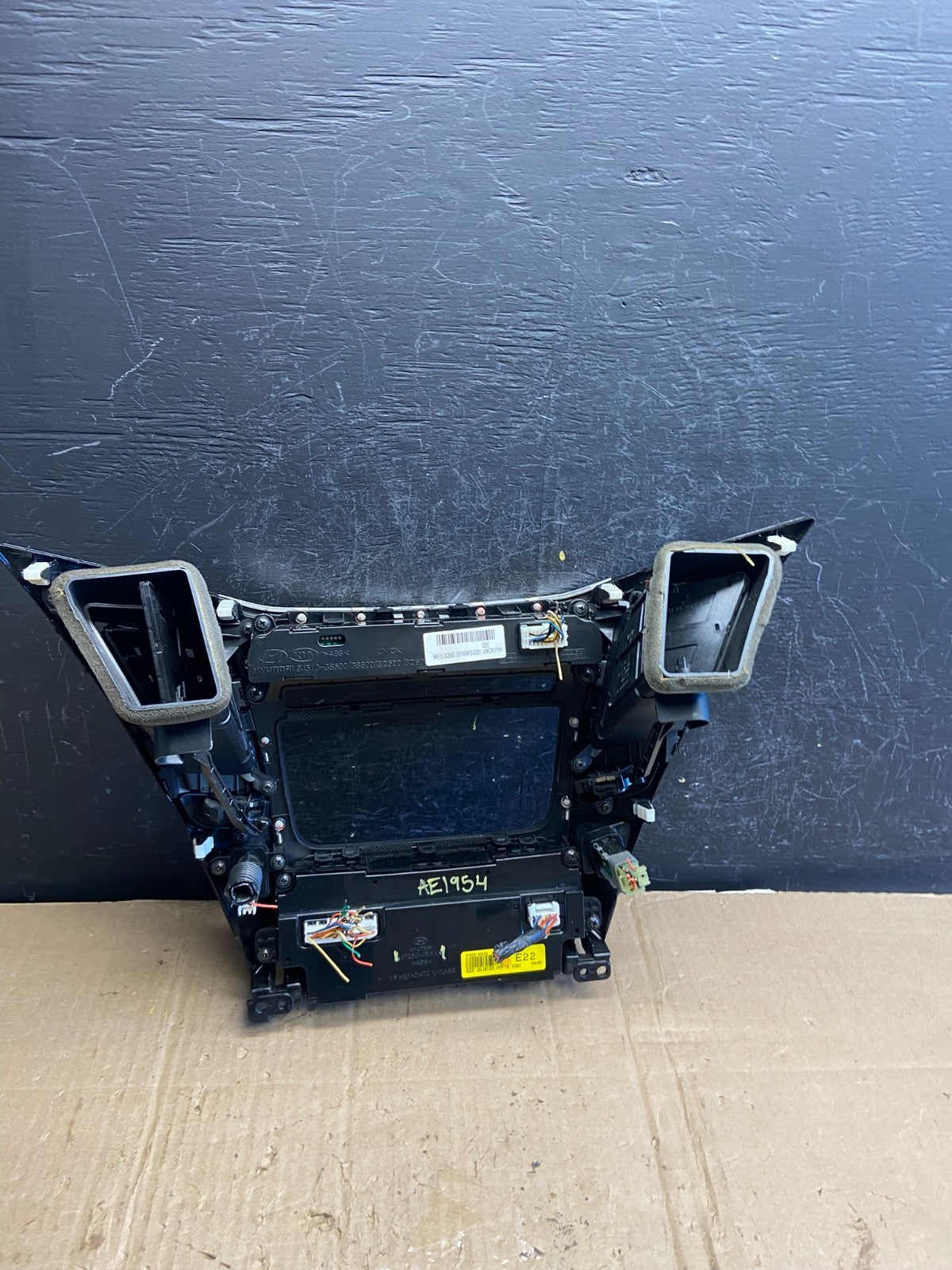 2011 - 2014 Hyundai Sonata Center Radio Climate Control Air Vent Bezel AE1954 DG4
