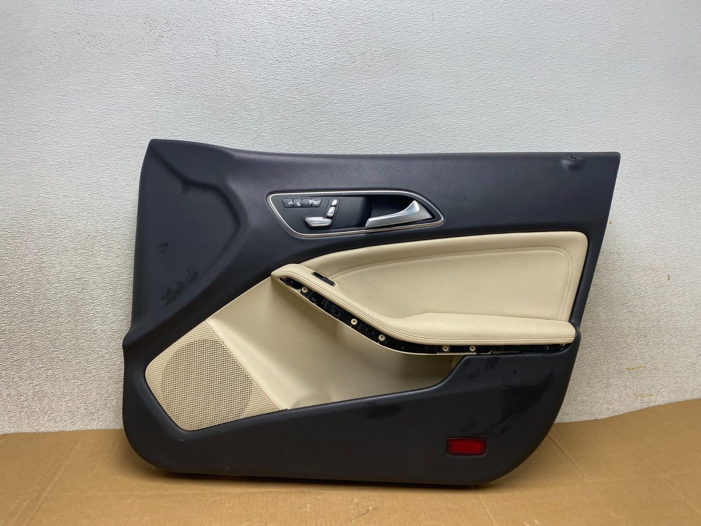 2014 to 2018 Mercedes CLA CLA250 Front Right Passenger Door Panel V4793 DG0
