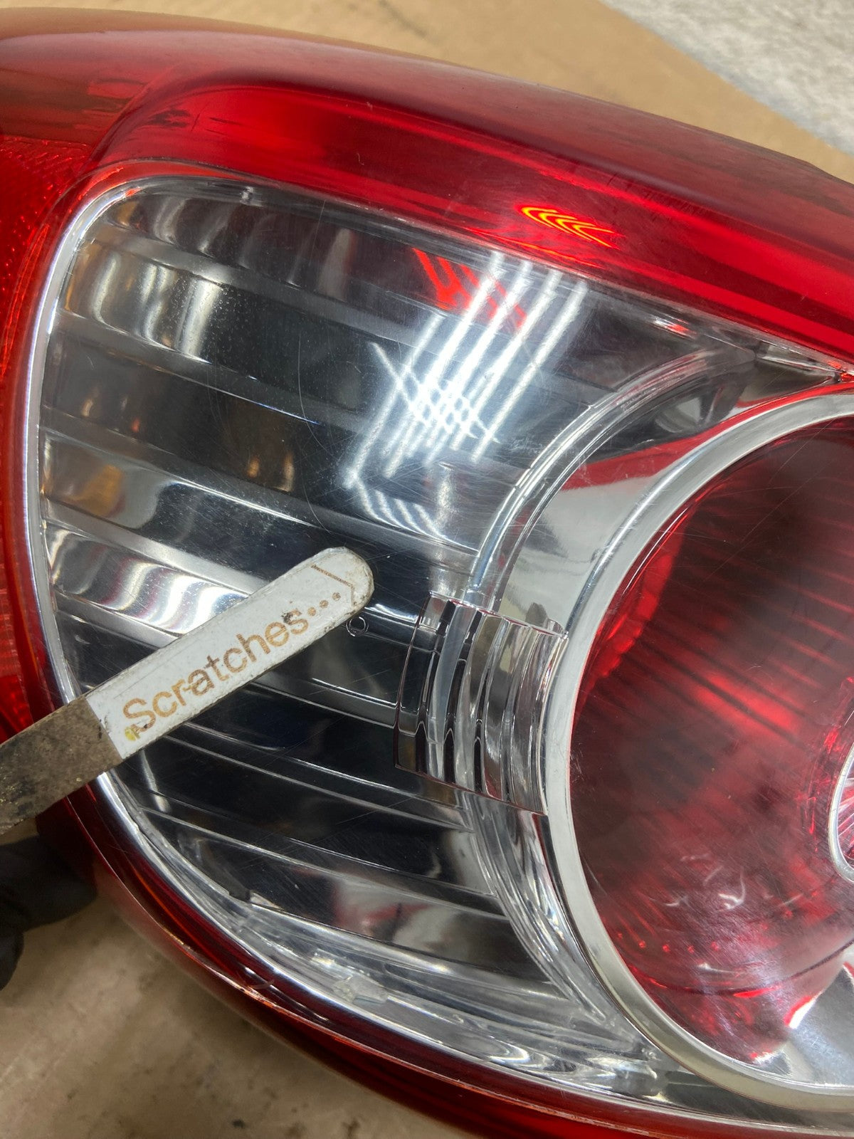 2010 to 2012 Hyundai Santa Fe Left Driver Side LH Tail Light AI7027 LK3
