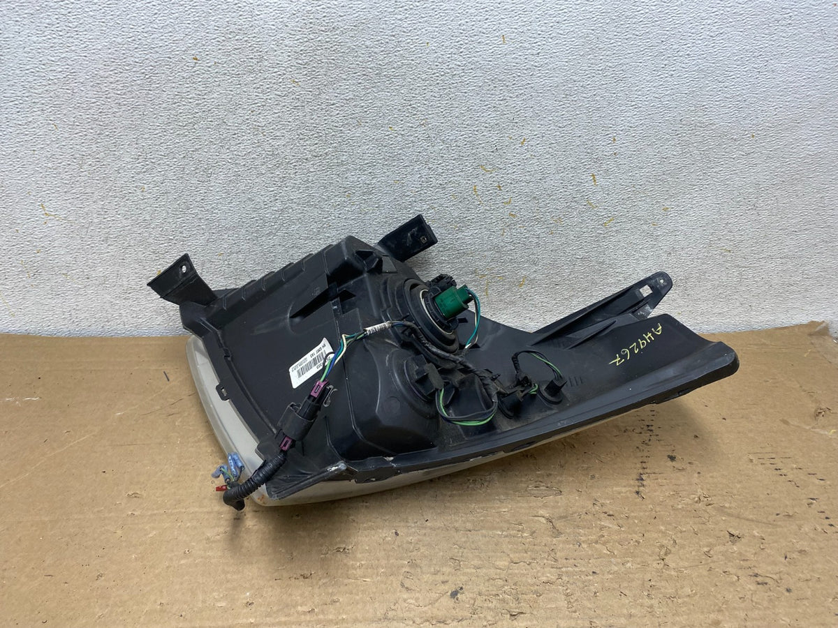 2007 to 2009 Suzuki XL-7 XL7 Right Passenger RH Side Headlight AH9267 DW6
