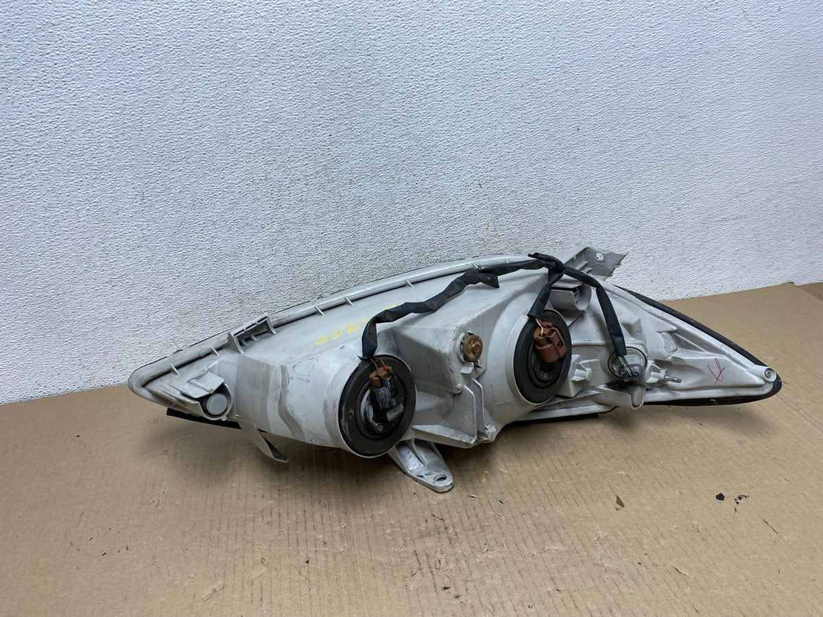 2002 2003 2004 Toyota Camry Left Driver Lh Side Halogen Headlight AF5868 DW5