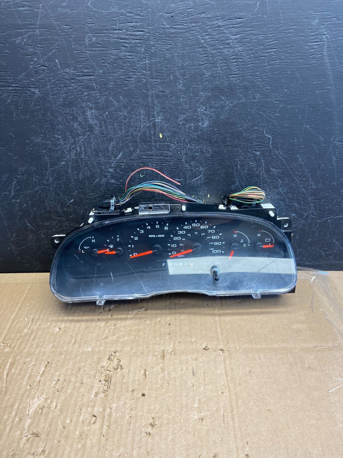 2006 Ford E350 Gauge Speedometer Cluster ad6814 DG0