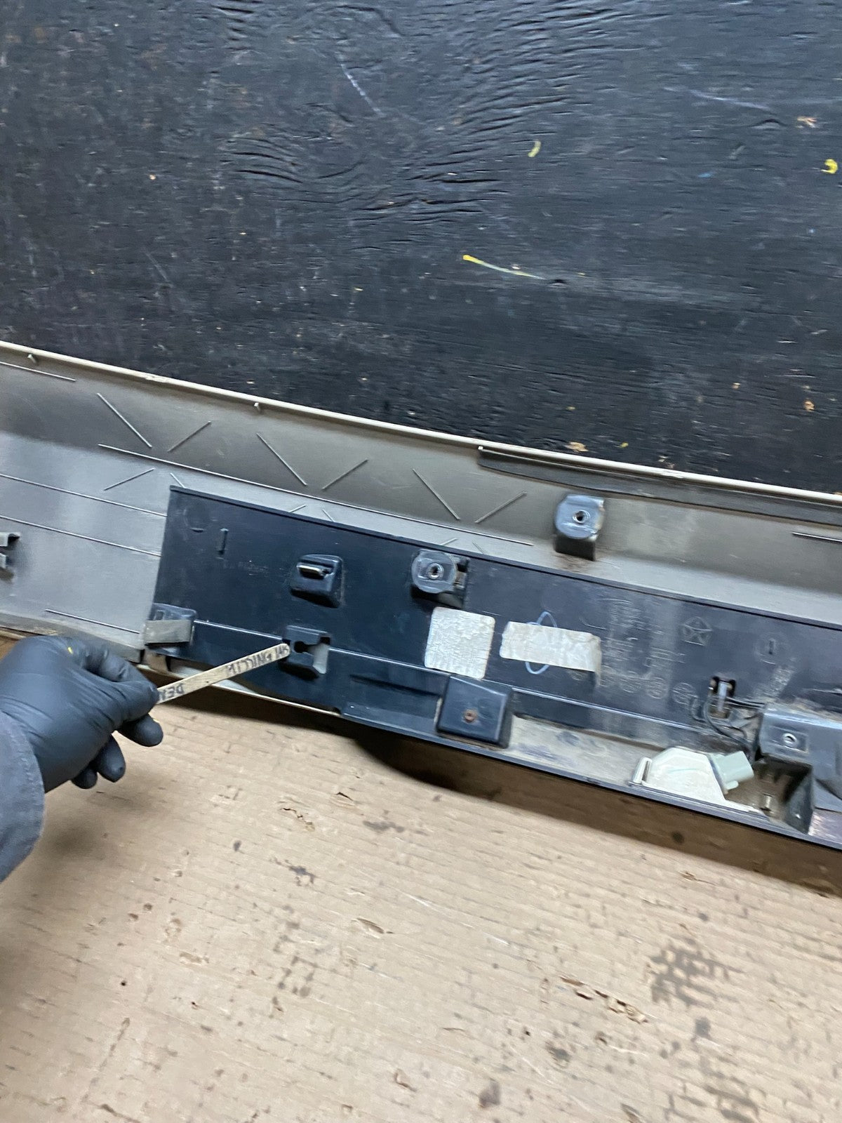 2011-2018 Dodge Grand Caravan Rear Tail Gate Trim Molding Panel V2561 DG16