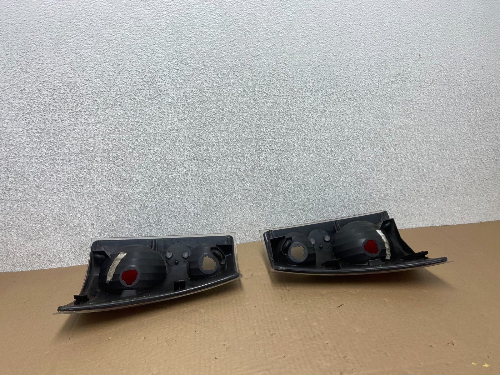 2001-2005 Ford Explorer Sport Trac Left+Right Set Black Tail Lights  AB6141 DG5