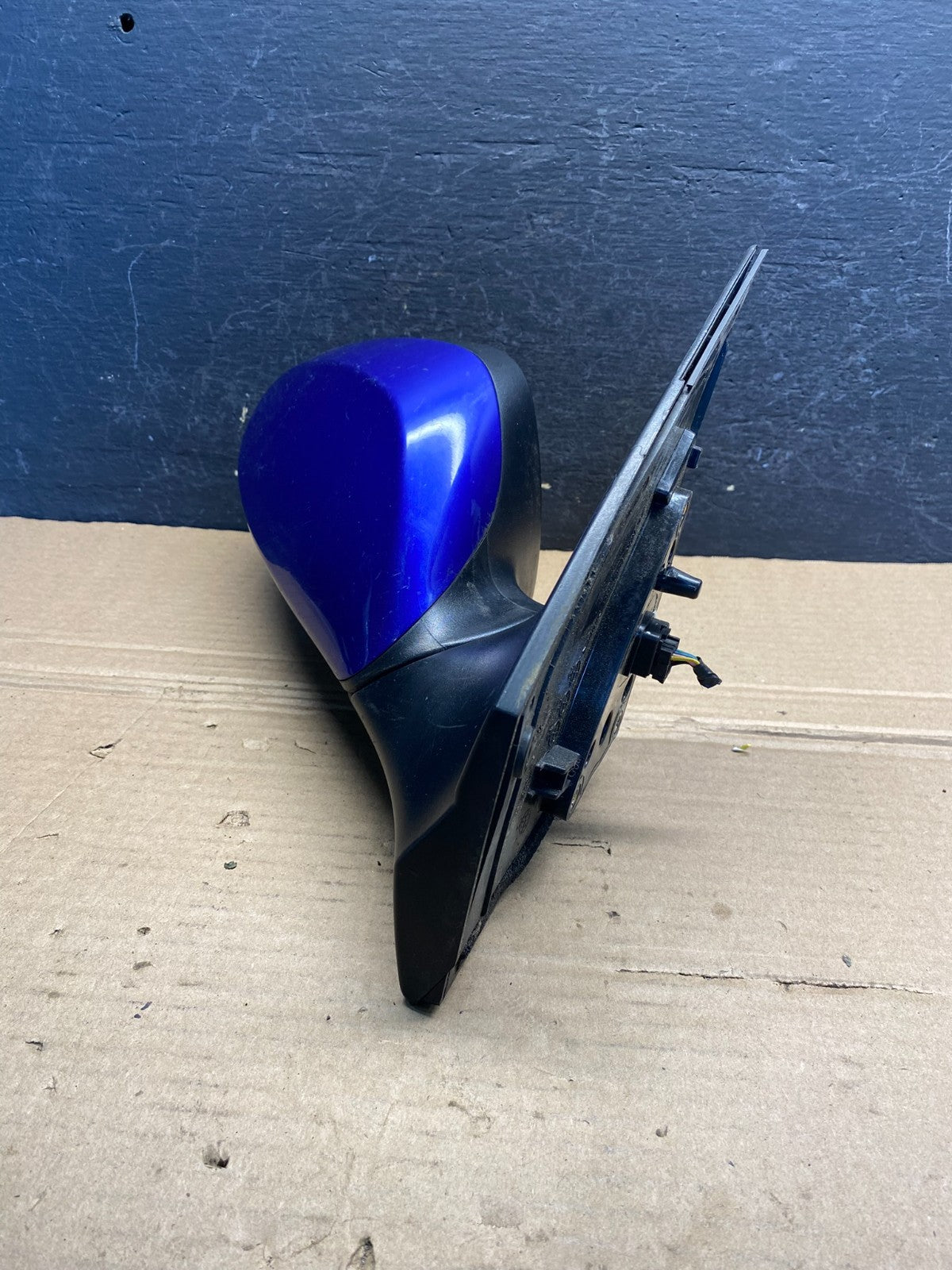 2012 to 2017 Hyundai Accent Right Passenger Side View Door Mirror AE8123 DG2