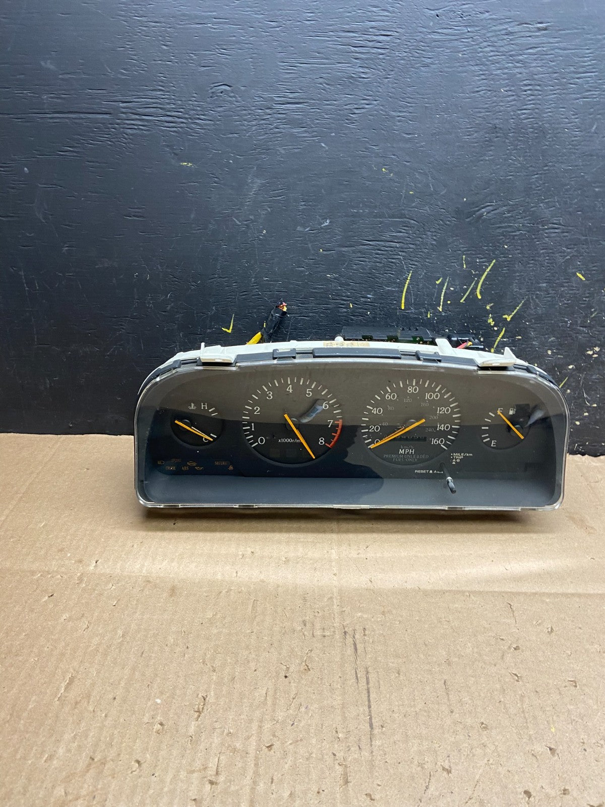 1994 - 1996  Infiniti Q45 Instrument Speedometer Cluster Gauge OEM Y2405 DG0