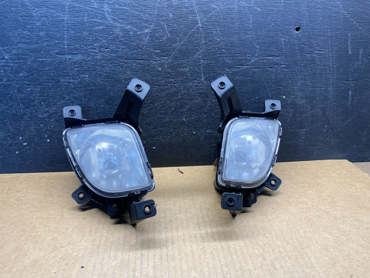2010-2015 Hyundai Tucson Front Bumper Right+Left Side Fog Lights Cover AH4998 DG1