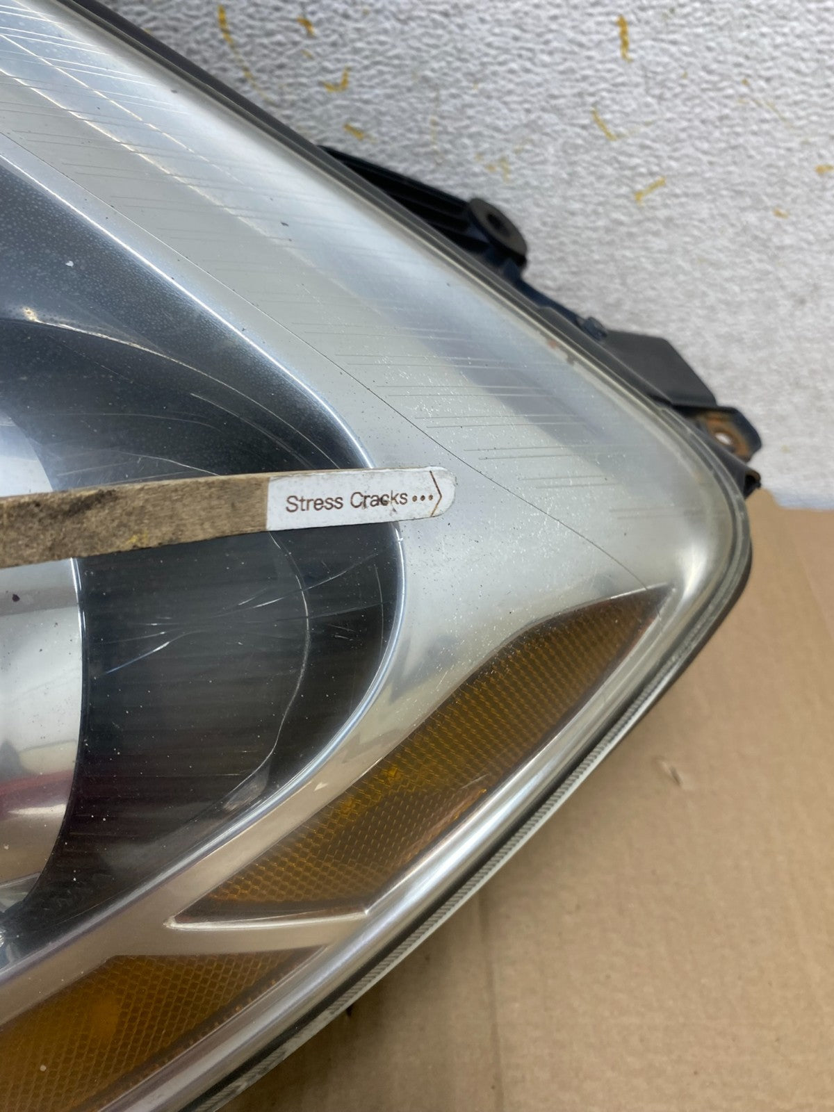 2007 to 2012 Gmc Acadia Halogen Headlight Left Driver LH Side AI1191 DW4