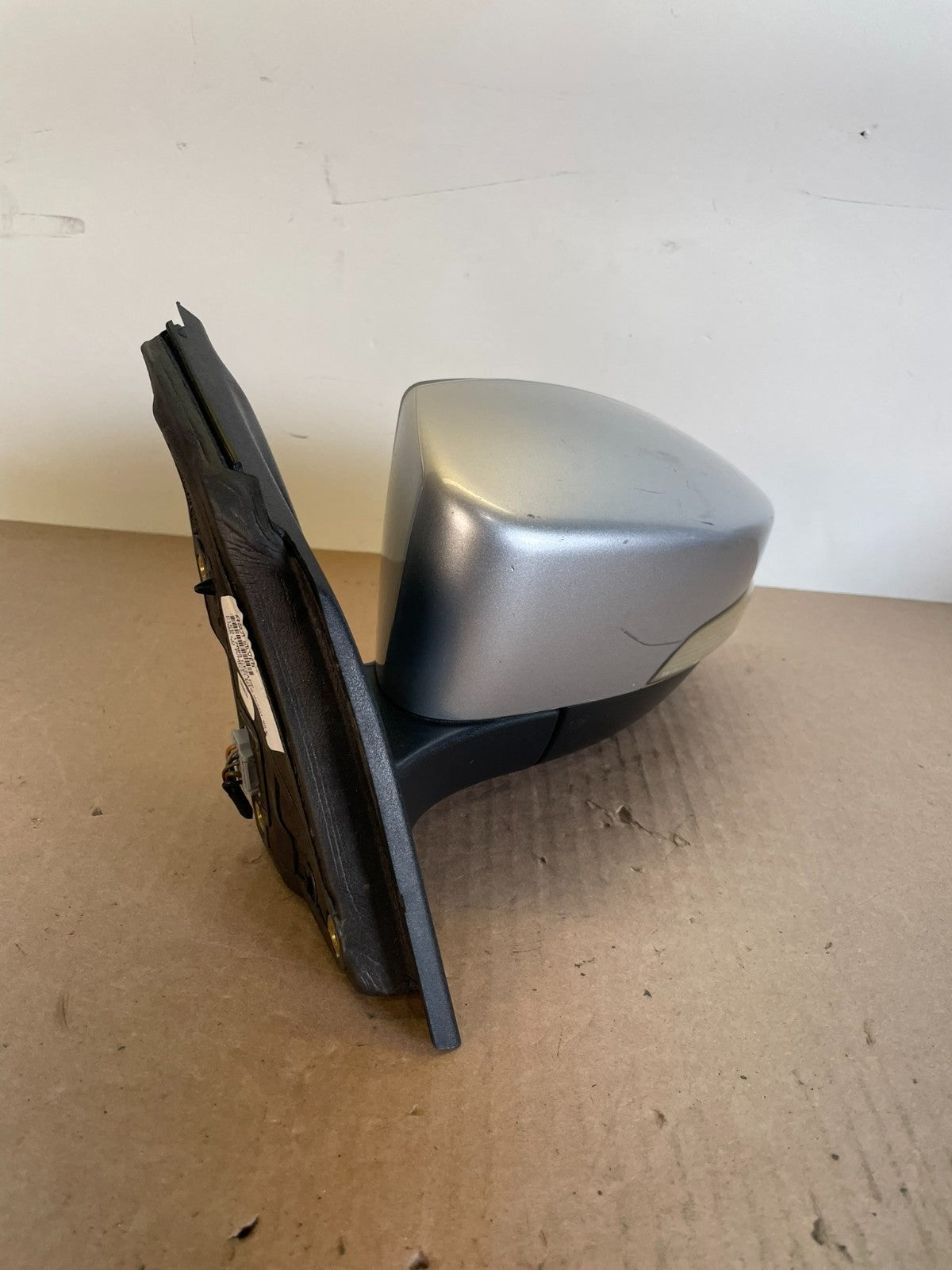 2015 to 2018 Ford Focus Left Driver View Door Turn Signal Mirror AG2553 MS1