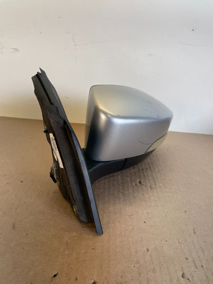 2015 to 2018 Ford Focus Left Driver View Door Turn Signal Mirror AG2553 MS1