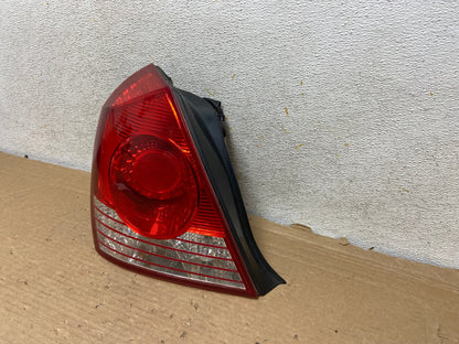 2004 2005 2006 Hyundai Elantra Sedan Left Driver LH Tail Light AH8534 LK2