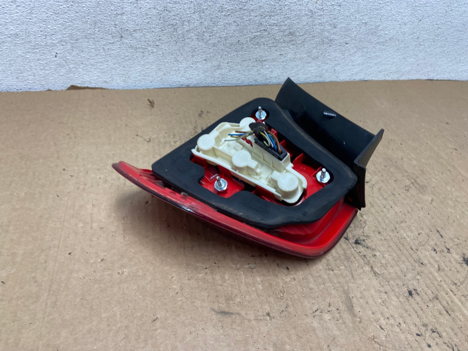 2006 2007 2008 BMW 328i 3 Series Left Driver Lh Side Tail Light AG2473 LK5