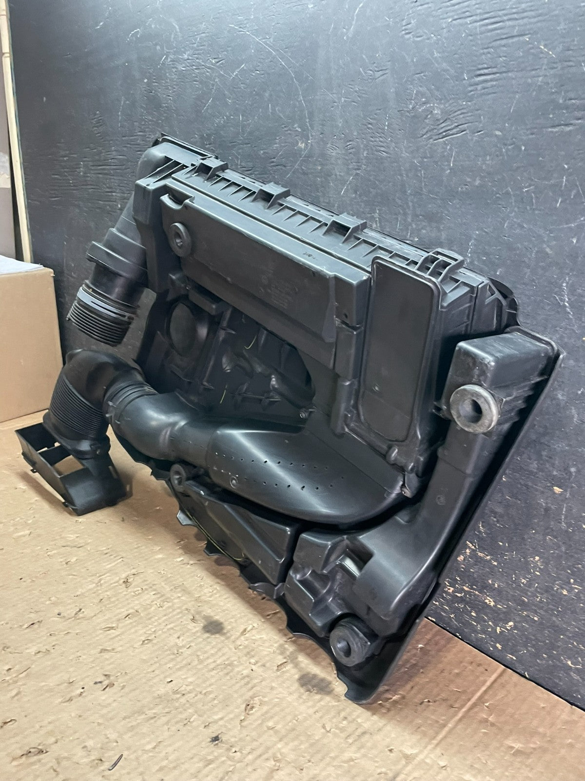 2005 - 2008 Volkswagen Jetta Beetle 2.5L Passat Engine Cover 07k129601j z3385 DG7
