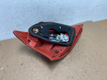 2006 to 2008 Toyota Yaris Hatchback Right Passenger RH Tail Light AD8236 DW4