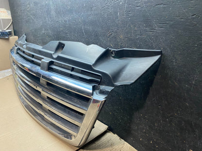 2009 to 2011 Freightliner Sprinter Front Upper Chrome Grill Grille X7587 DG1