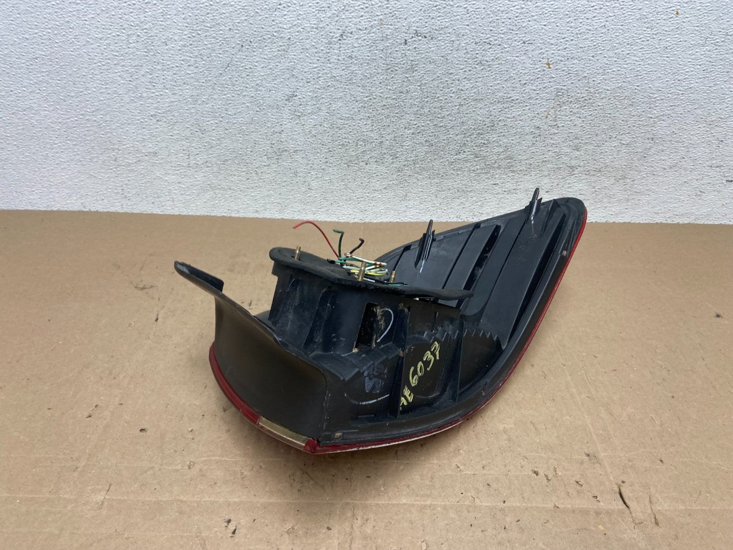 2001 to 2002 Honda Accord Sedan 4door Left Driver LH Tail Light AE6037 DW5