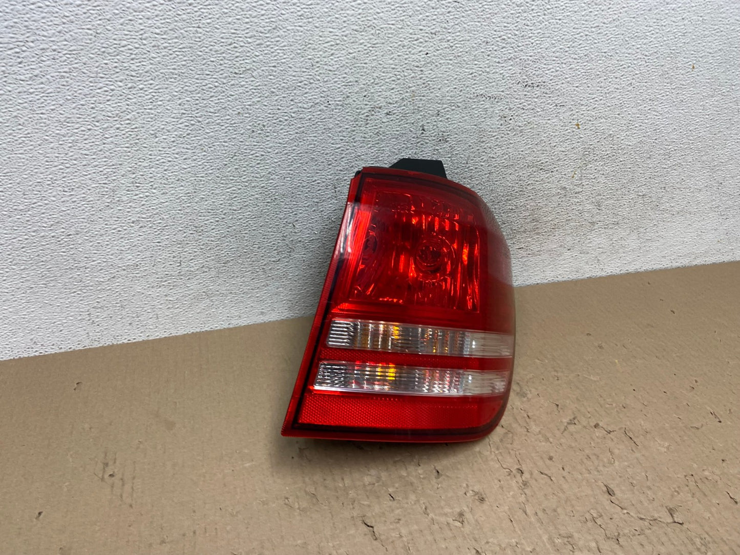 2009 2010 2011 Dodge Journey Right Passenger Side Tail Light AE9767 LK2