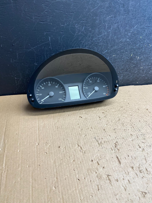2007 to 2009 Sprinter 2500 3500 Instrument Speedometer Gauge Cluster AE4305 DW0
