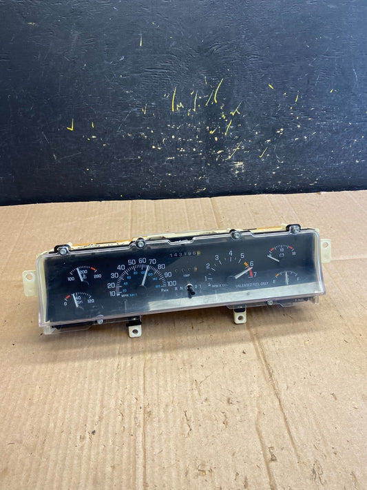 1998 to 1999 Buick Lesabre Speedometer Gauges Cluster AA7918 DG0