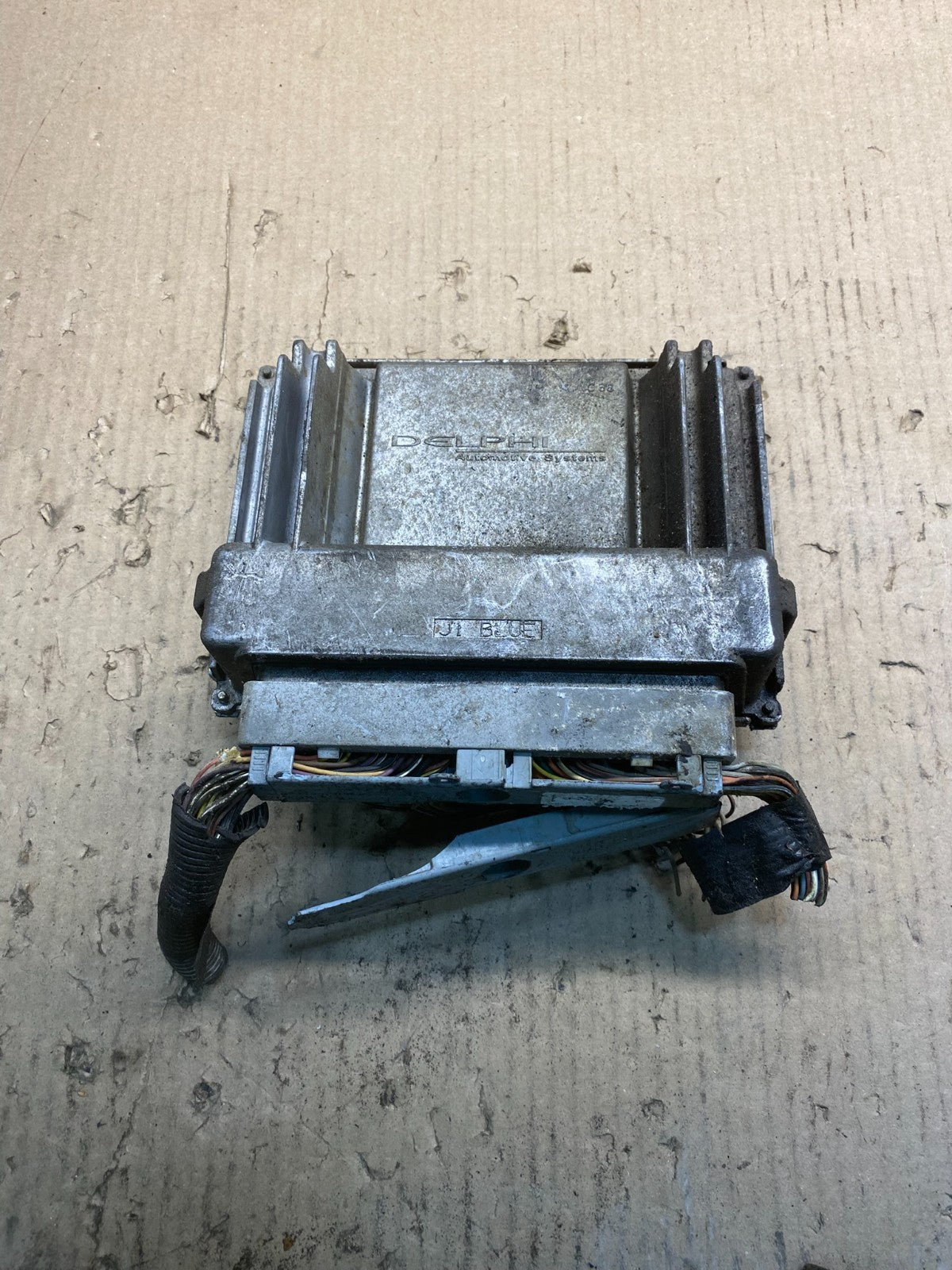 2003-2006 Chevrolet Tahoe Silverado Engine Control 12589463 ECM ECU AC0844 DG1