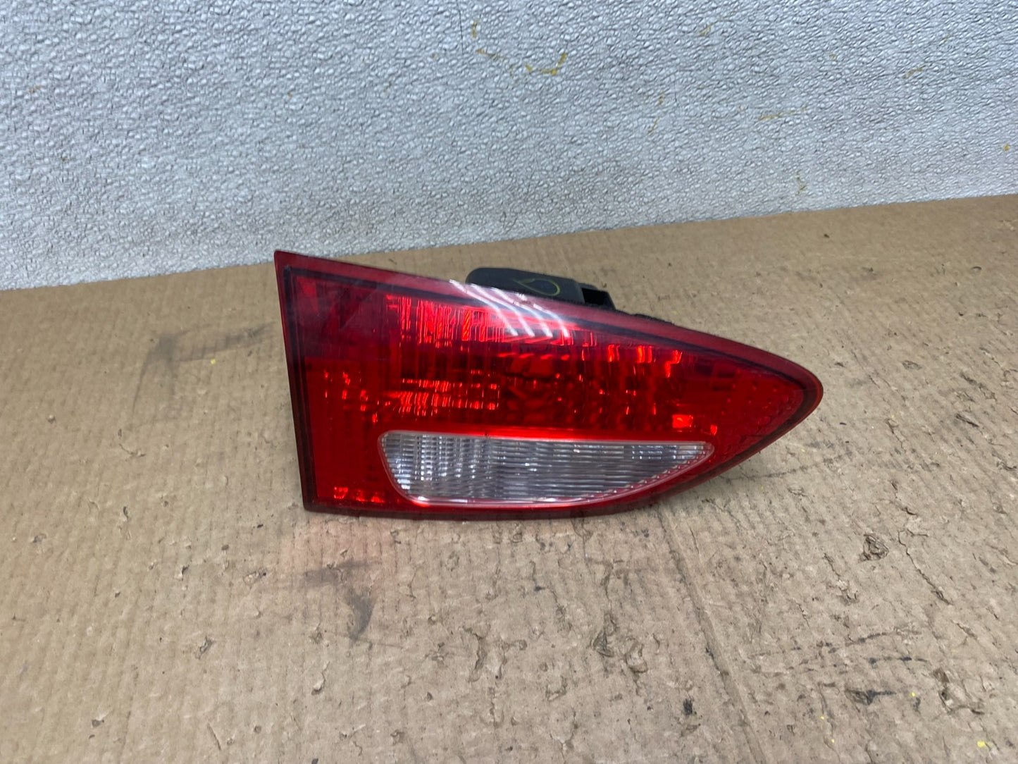2006 2007 Subaru Tribeca B9 Left Driver Lh Side Tail Light Inner Oem W5521 DW0
