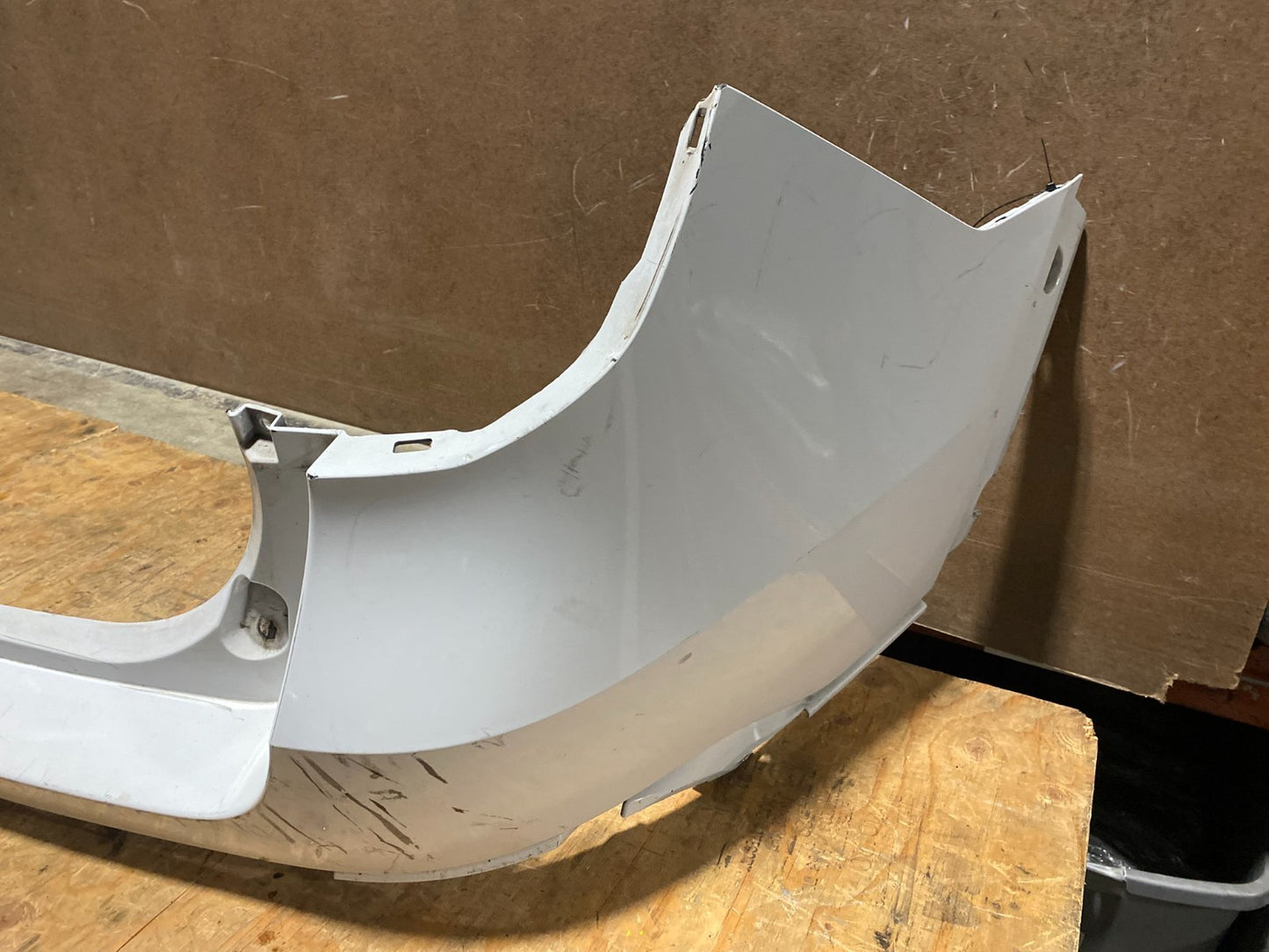 2020 to 2023 Ford Explorer Police Interceptor Rear Upper Bumper Cover X3424 PS5