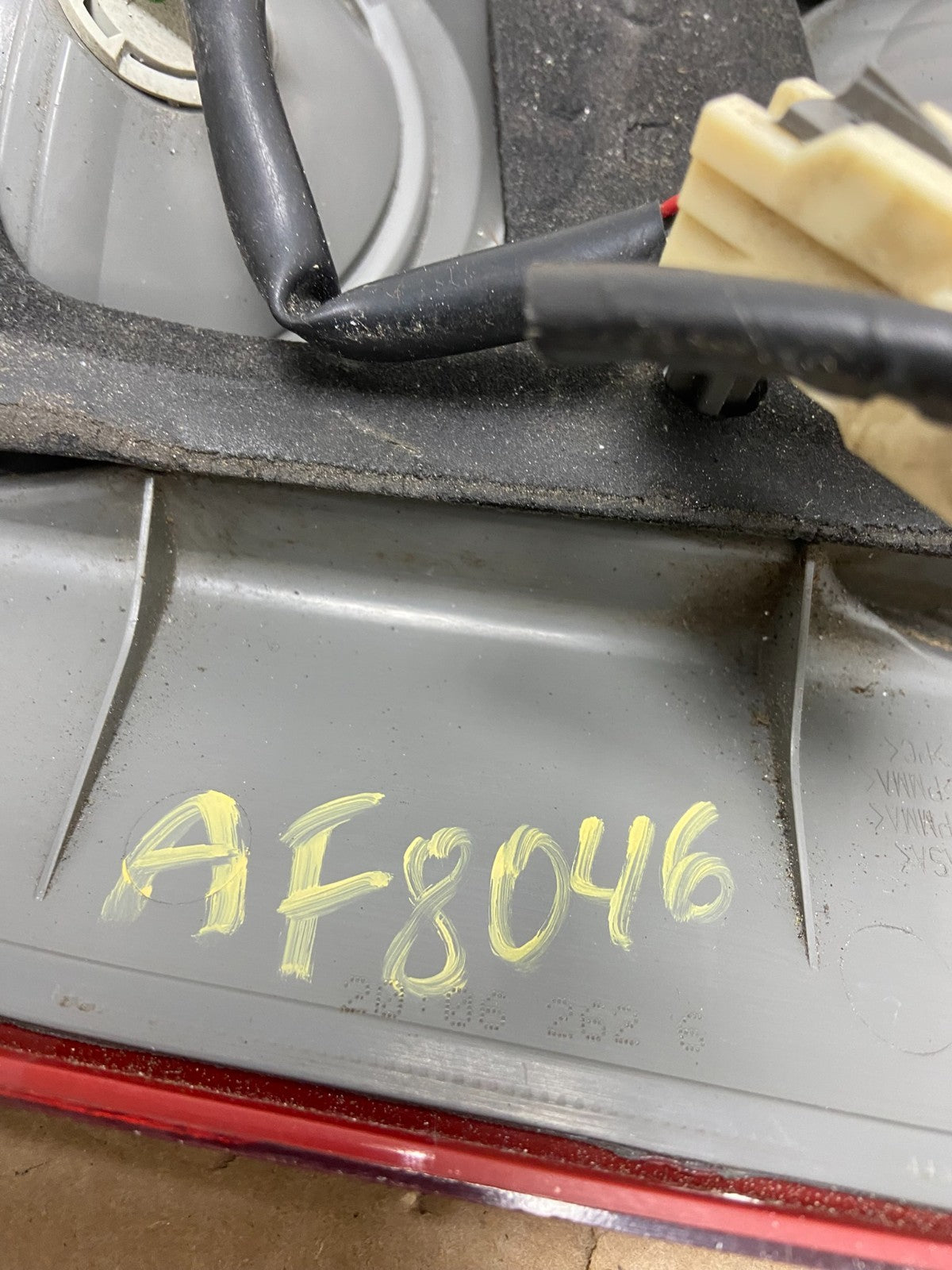 2006 to 2010 Toyota Sienna Right Passenger RH Inner Tail Light AF8046 DW8