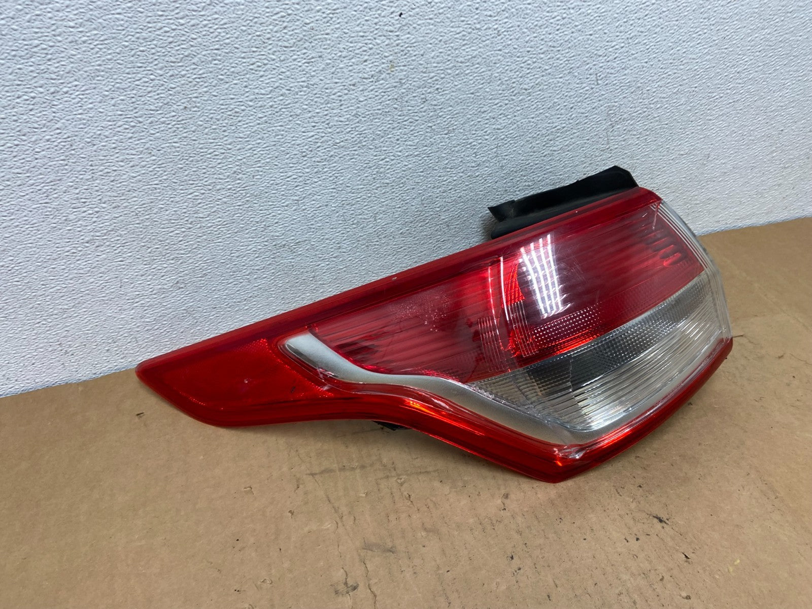 2013 to 2016 Ford Escape Left Driver LH Side Tail Light AC8489 DW2