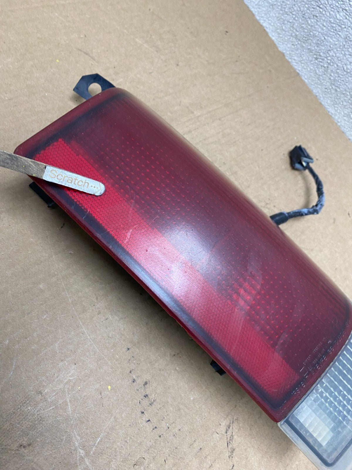 2001 2002 Chevrolet Express 1500 2500 3500 Right Passenger Tail Light W8457 DW3