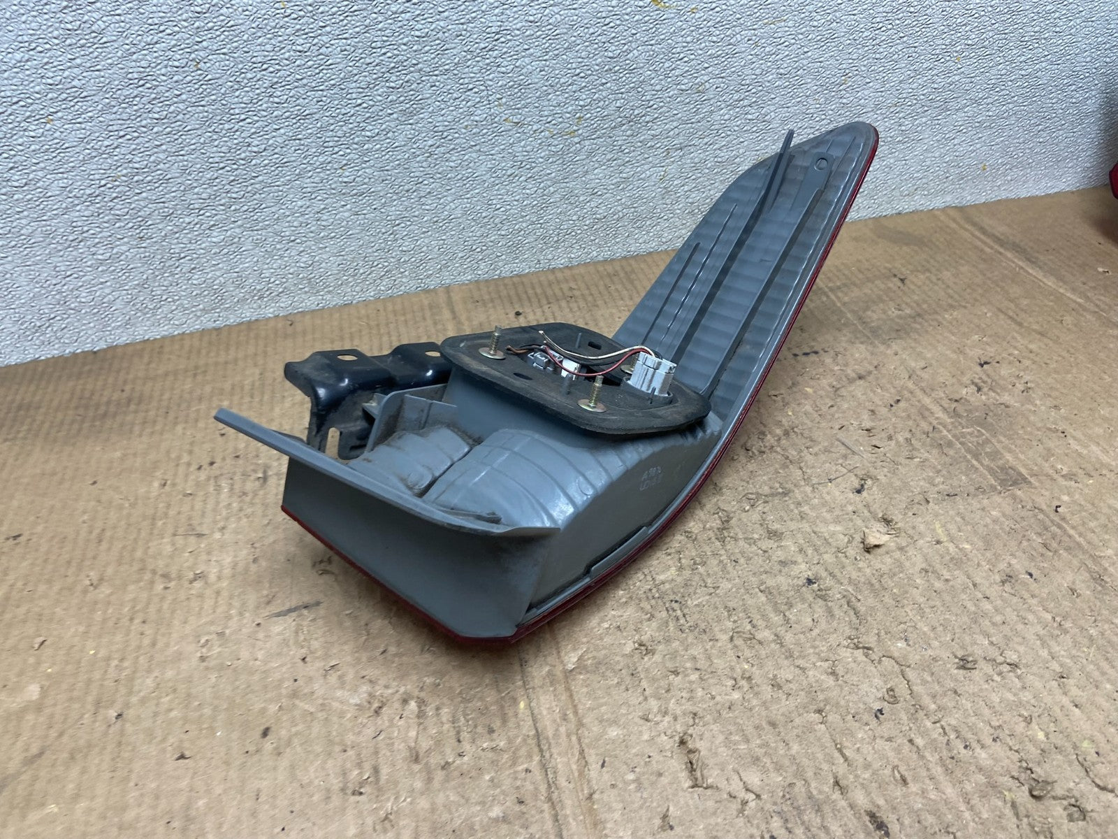 2005 Honda Accord Right Passenger Rh Side Tail Light Oem AA8334 LK3