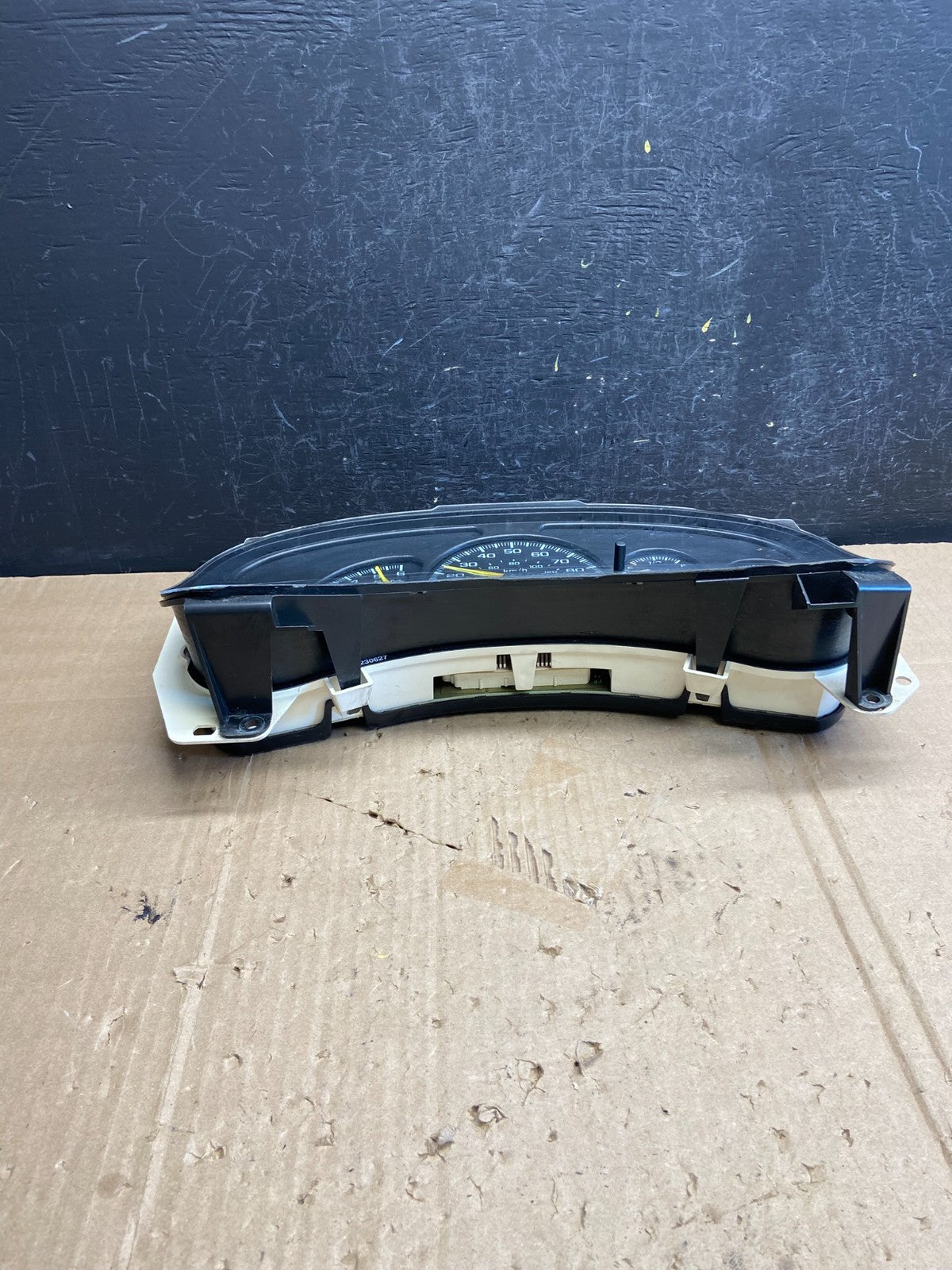 1999 to 2002 Chevrolet Silverado Sierra Cluster Gauge Speedometer ECM AE1794 DG4