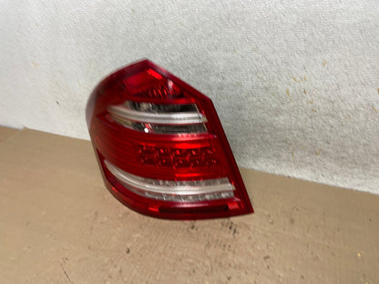 2010 2011 2012 Mercedes GL-Class GL450 Left Driver LED Tail Light AI2454 LK1