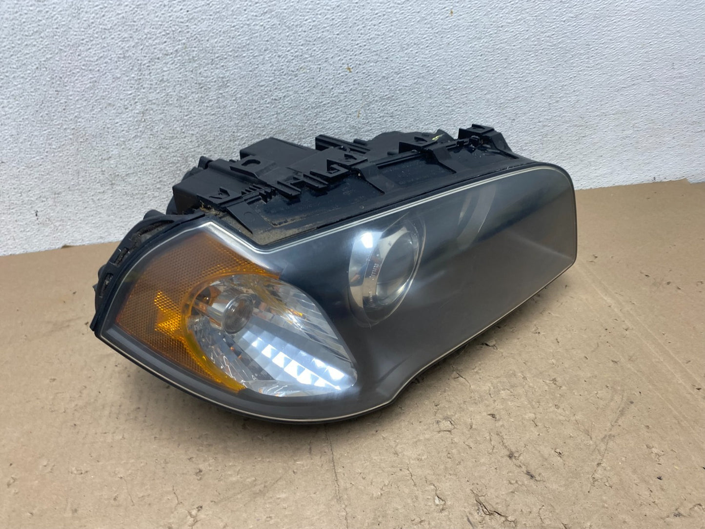 2004 to 2006 Bmw X3 Right Passenger Rh Xenon Headlight AG5554 DW2