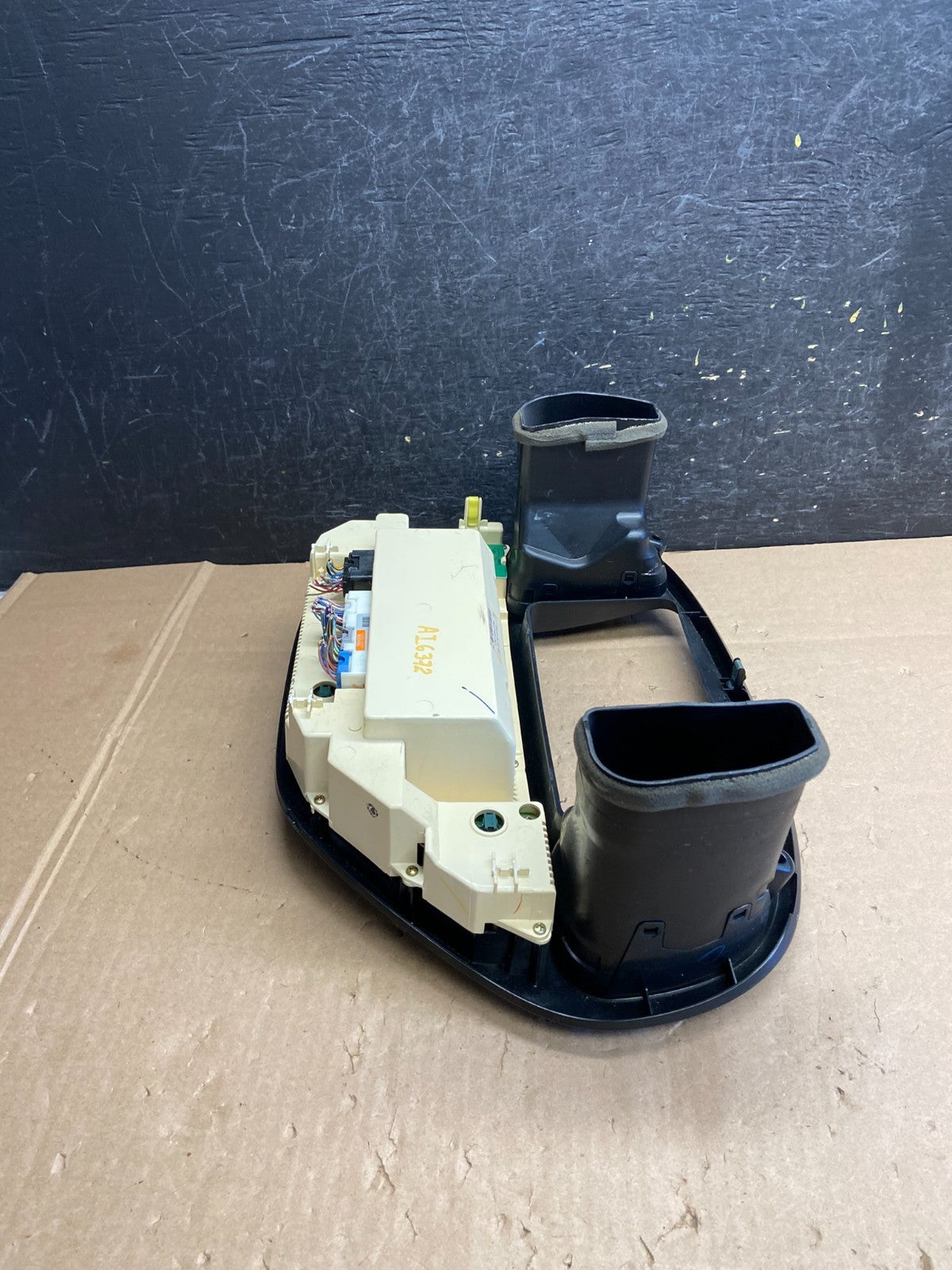 2001 to 2004 Toyota Sequoia AC Temp Heater Climate Control Bezel AI6372 DG4