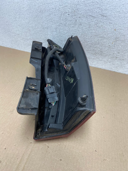2007 to 2014 Cadillac Escalade Right Passenger RH Side Tail Light AE9451 LK5