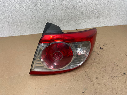 2010 to 2012 Hyundai Santa Fe Right Passenger RH Tail Light AF4764 LK0