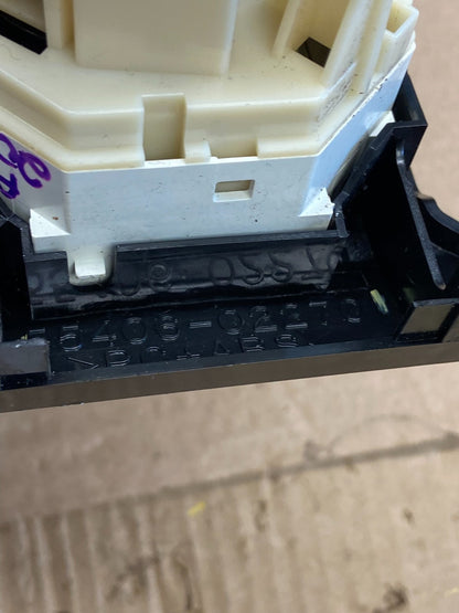 2009 to 2013 Toyota Corolla Matrix Climate Heater A/C AC Control Panel AF2690 DG5