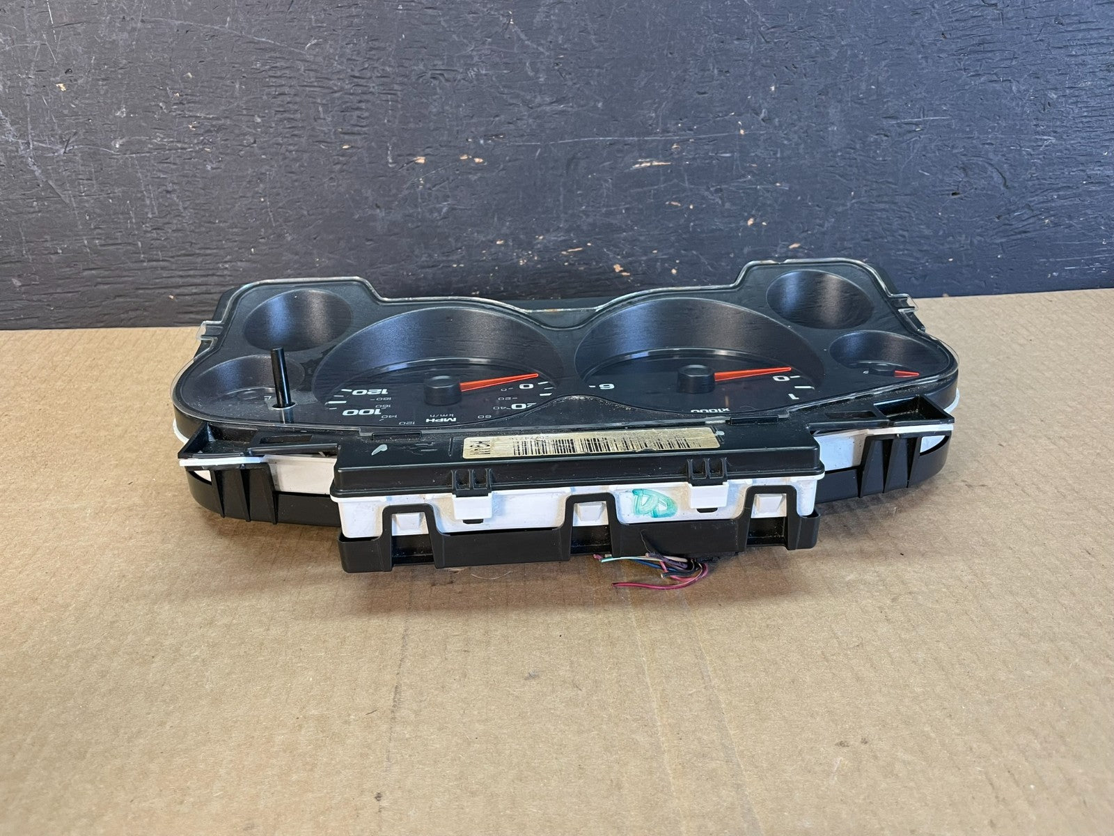 2007 to 2013 Chevrolet Silverado Suburban Cluster Gauge Speedometer af3579 DG3
