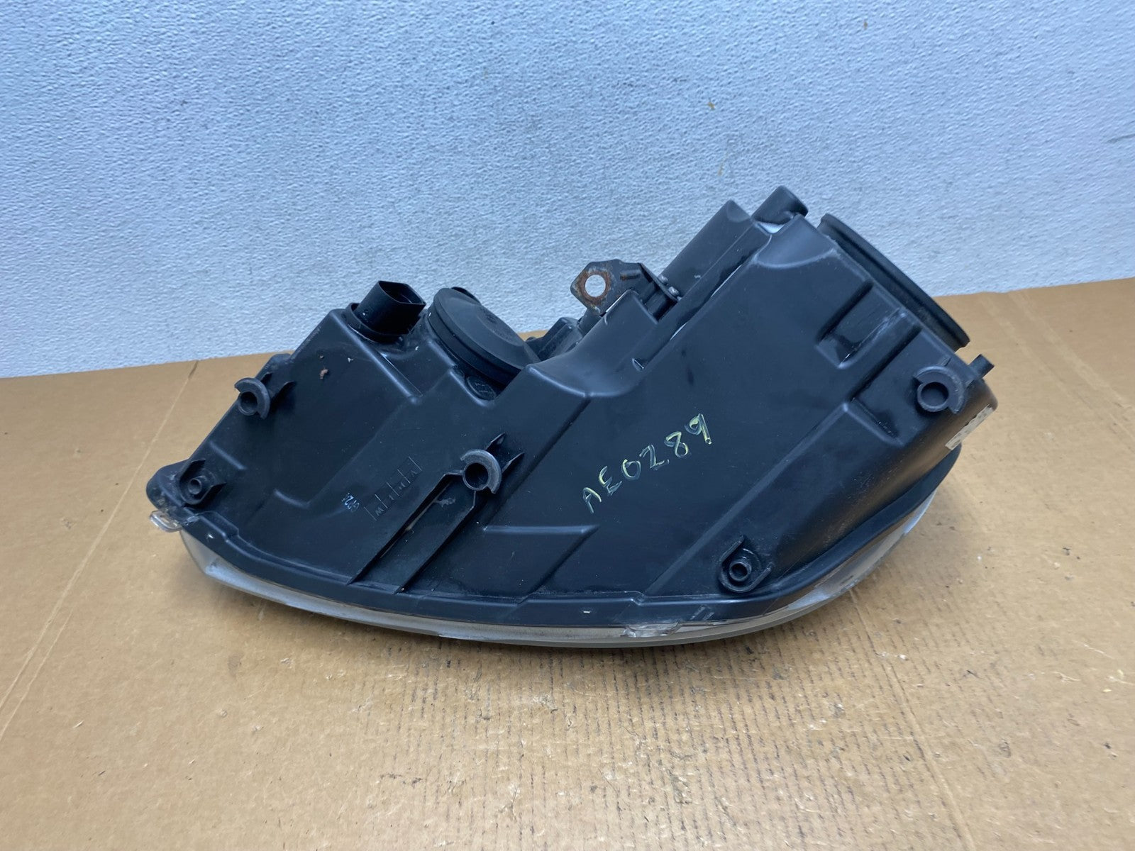 2010-2014 Volkswagen Golf MK6 GTI Right Passenger RH Halogen Headlight AE0289 DW8