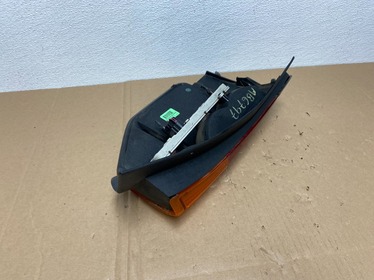 2002 to 2009 Gmc Envoy Left Driver Lh Side Tail Light OEM AB6797 DW4
