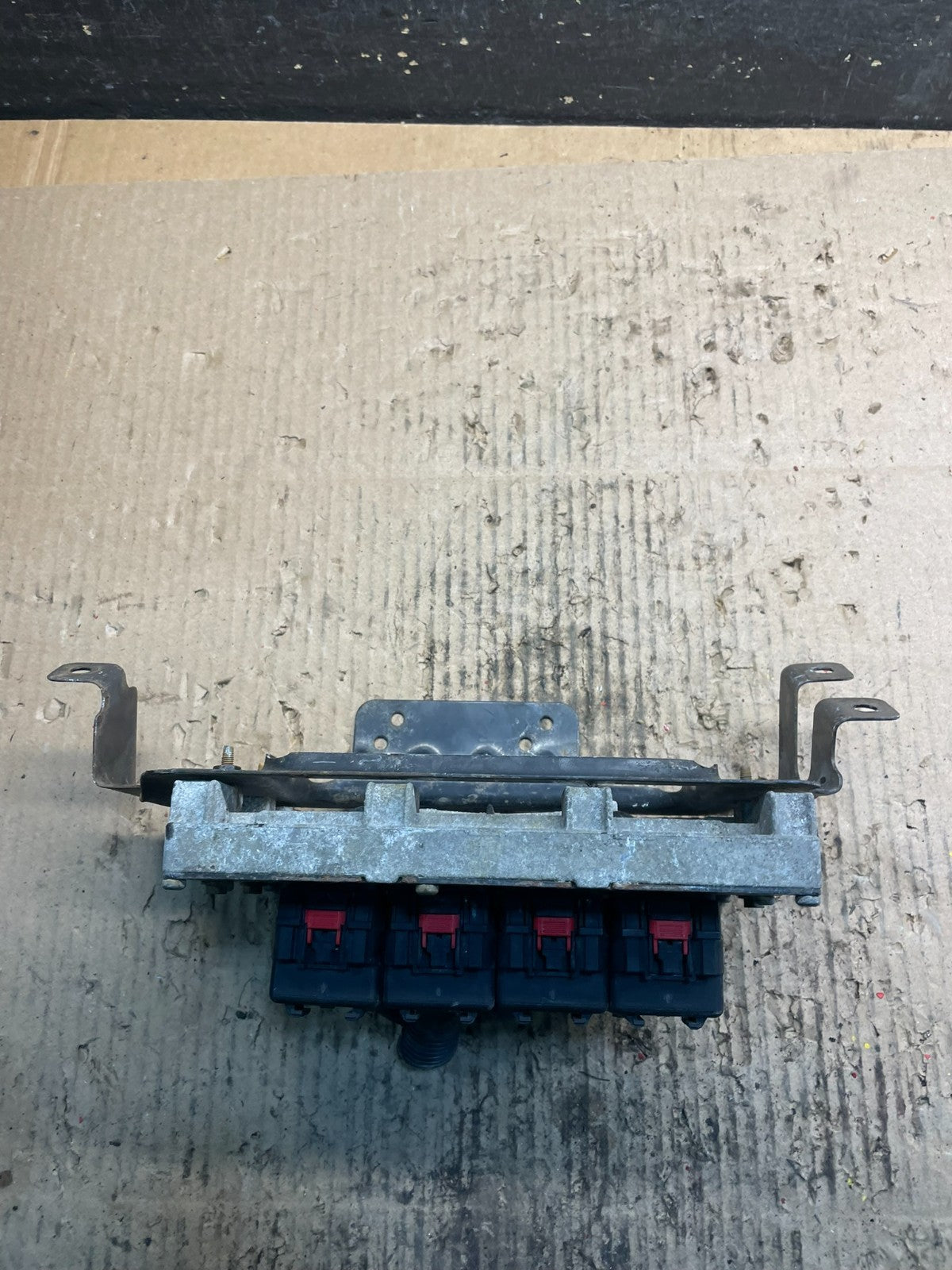 2008 Caravan Town & Country Engine Control Module p68044552ab u9143 DG1