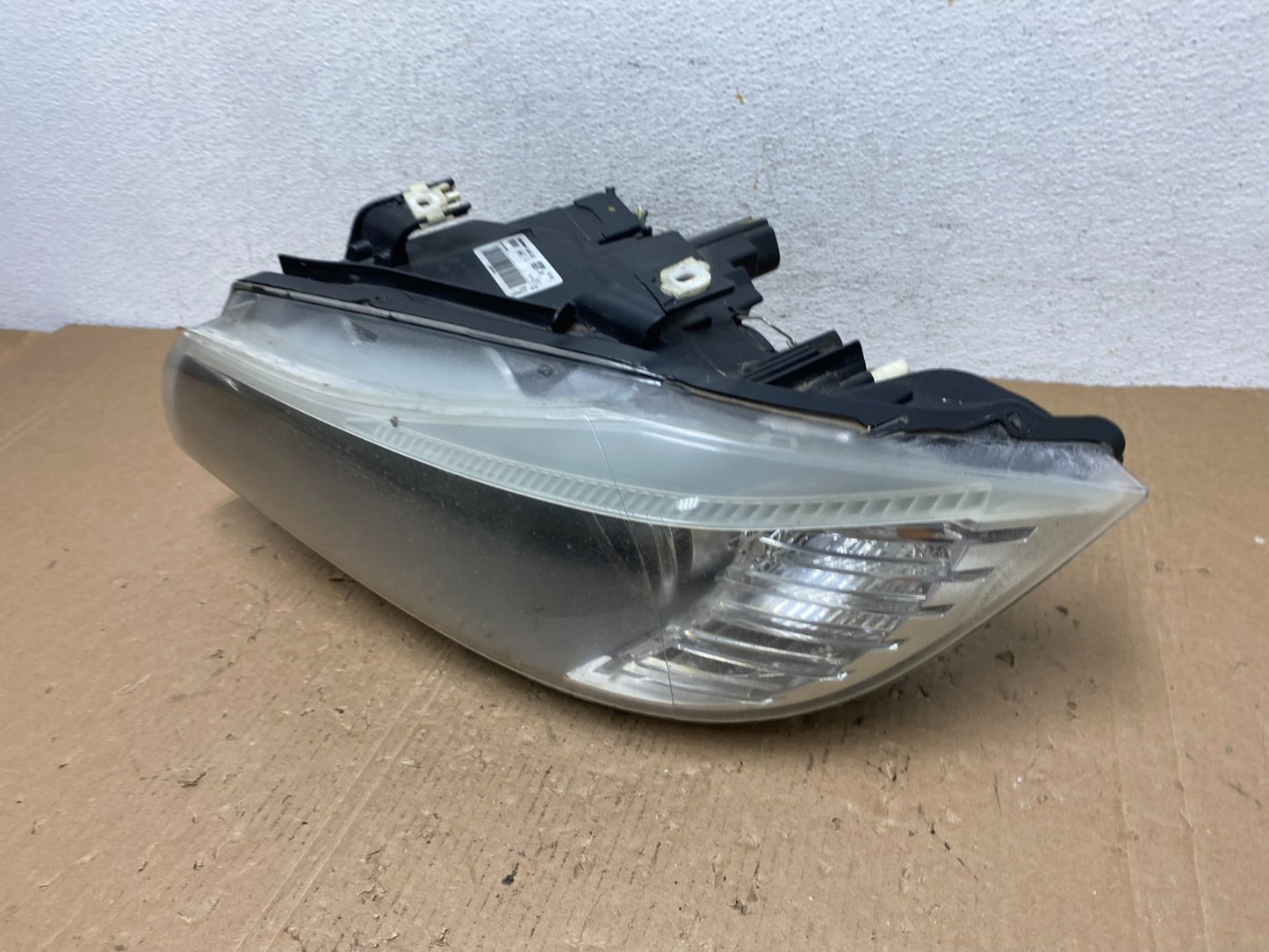2009-2011 Bmw 3 Series 328i 4/D Sedan Left Driver Headlight Halogen AD8127 DW1